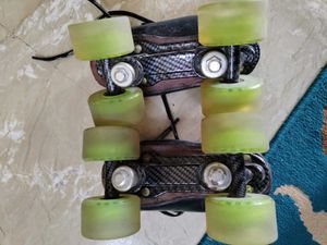 Jaspo Black Lace-Up skates