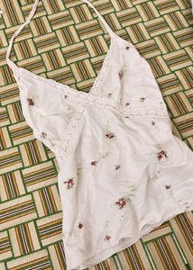 Vintage 2000s Embroidered Rosebud Cami