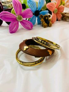 Unique Wooden &amp; Gold Tone Bangle Set