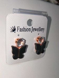 Chic Butterfly Stud Earrings For Girl!!