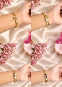 Elegant Anti Tarnish Bracelets - 4 pcs Set