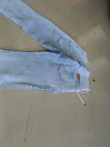 Stylish Light Wash Lace-Up Jeans