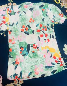 Floral Top With Collar