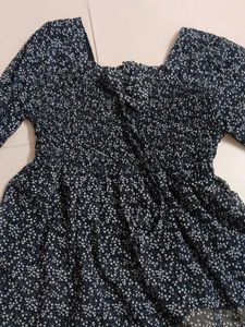 Chic Smocked Floral Print Top