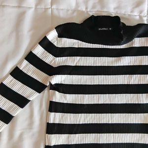 Striped Ribbed turtle Neck Sweater