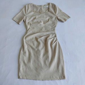 Elegant Beige Ruched Bodycon Dress 🌼✨️