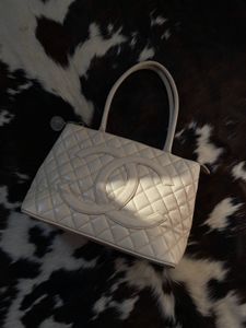 vintage Chanel Quilted Cream Handbag