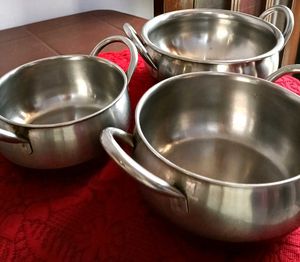 Set of 3 Stainless Steel Pots with lids