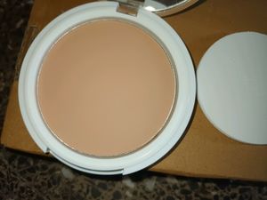 Brand New  Myglamm  Compact