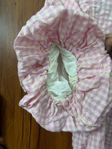 🌸Pink Gingham Balloon Sleeve Top