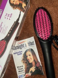 Straight Artifact Hair Straightening Brush
