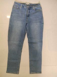 Imported Levis Jeans Stretchable
