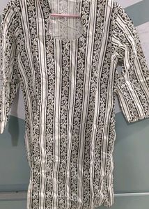 White Batik Printed Kurta