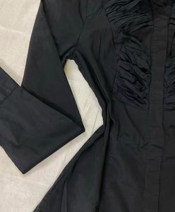 Chic Black fitted  Shirt