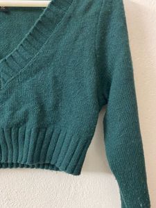 H&amp;M V-Neck Cropped Sweater