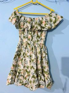 Chic Tropical Off-Shoulder Ruffle Dress