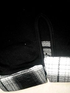 Black Los Angeles Graphic top 12-14 y no 28