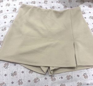 Elegant Beige Textured Skirt