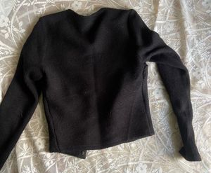 Black Long Sleeve Crop Top
