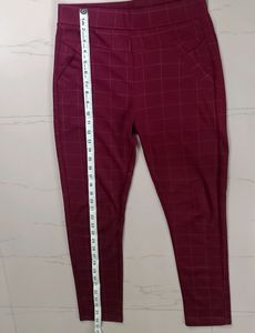 Maroon Jegging
