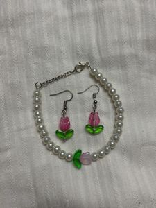 Tulip Pearl Beaded Bracelet &amp; Earrings Set
