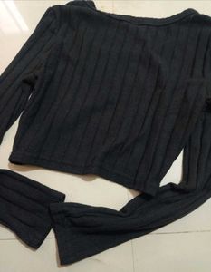 Ribbed Knit Long Sleeve Crop Top