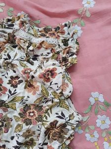 Floral Print V-Neck Top