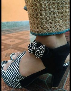 Chic Checkered Platform Heels with Bow Accent