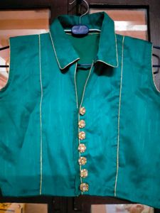 Teal Sleeveless Crop Top