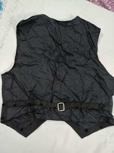 Stylish Polka Dot Vest