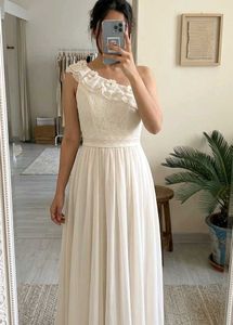Elegant One-Shoulder Lace Dress