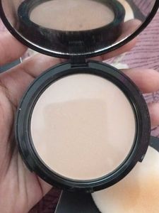 Staze HD Bright Compact Powder