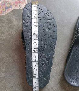 DOLCE &amp; GABBANA Flip Flops