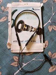 Nitro wireless neckband earbuds headphones