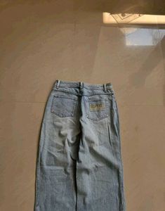 Light Wash High Waist Jeans