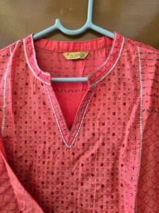 Elegant Coral Kurta with Intricate Print
