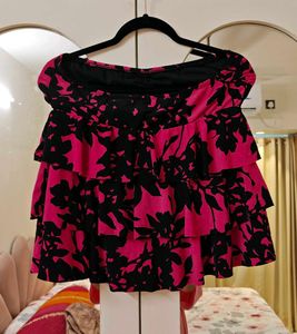 Strapless Ruffle Tube Top
