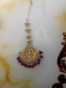 Elegant Kundan &amp; Ruby Dangle Earrings woth maang t