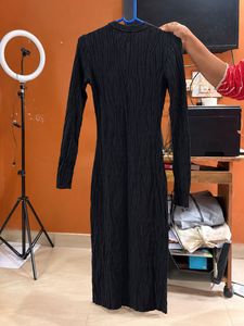 Elegant Black Textured Midi Dress