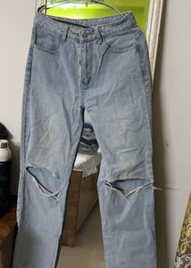 Light Wash Ripped Jeans