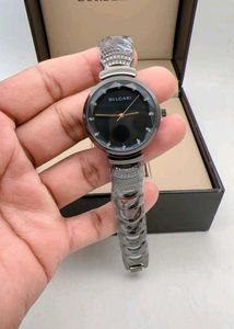 MIX BRANDED LADIES WATCH AT DHAMAKA SALE