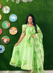 Latest Design Of Anarkali Gown