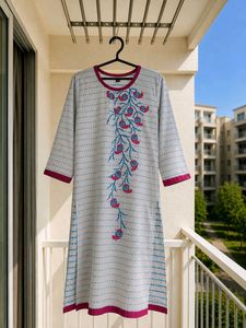Elegant Kurta with Blue Leggings