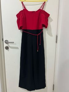 Chic Red-Black Cold Shoulder Jumpsuit- Stalk Buy L