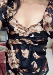 Floral Print Ruched Puff Sleeve Top