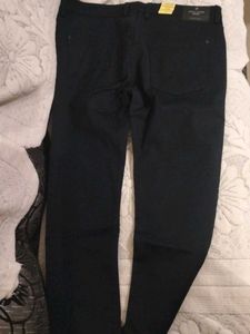 Turtle Denim Black Jeans It's New Piece