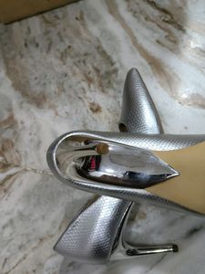 Corsica Pumps