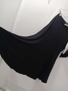 Chic Black &amp; White Raglan Dress