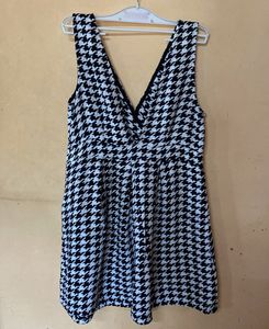 Houndstooth V-Neck Mini Dress &amp; Inner