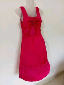 Chic Pink Bow Detail Dress
